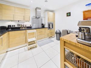 Kitchen- click for photo gallery